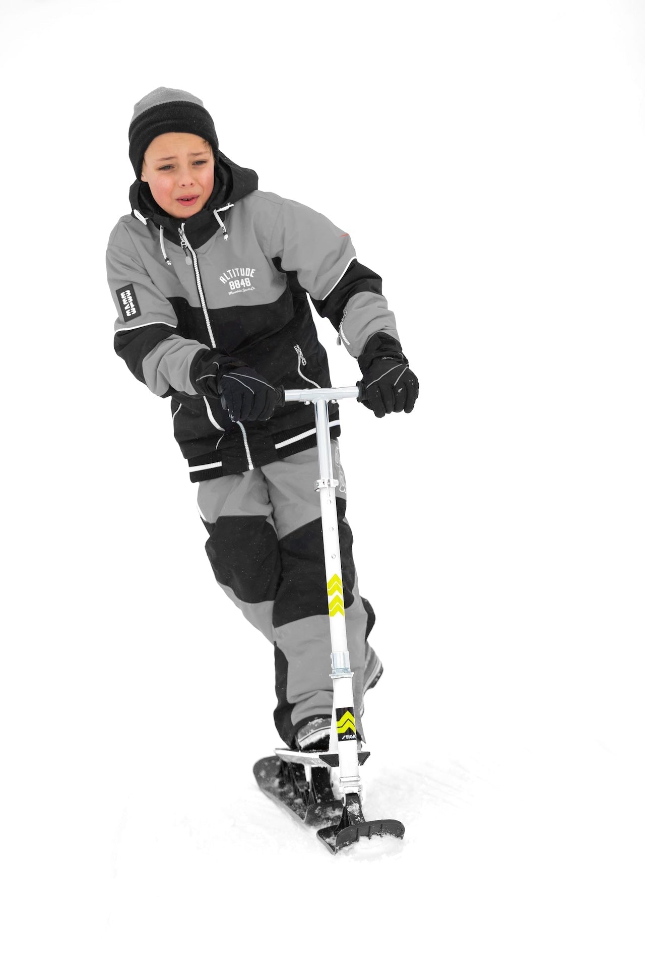 Snow Kick Free Kids' Winter Snow Ski Scooter with Height Adjustable Handle, Ages 7+ E4U3 - product image 2