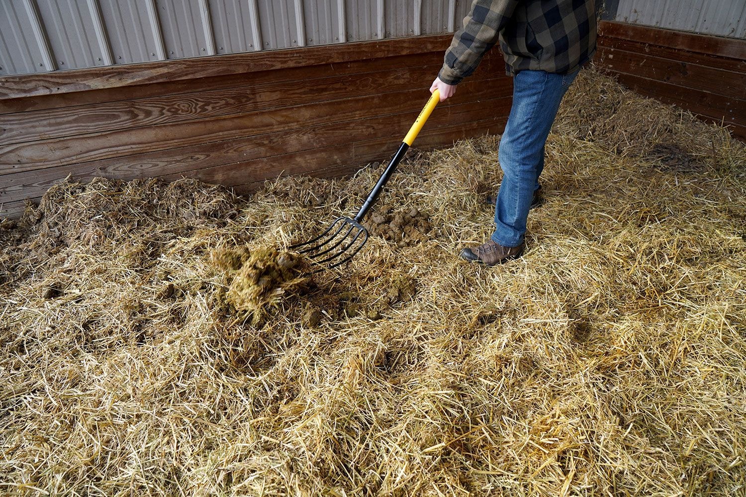 5-Tine Manure Garden Fork P2G2 - product image 3