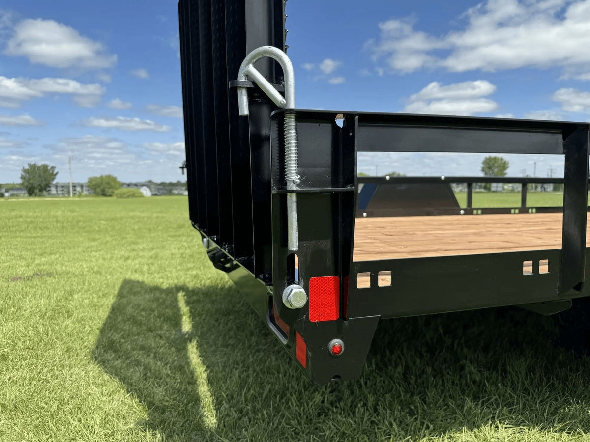 77-in x 12-ft Utility Trailer With Gate, Black Z5N9 - product image 8