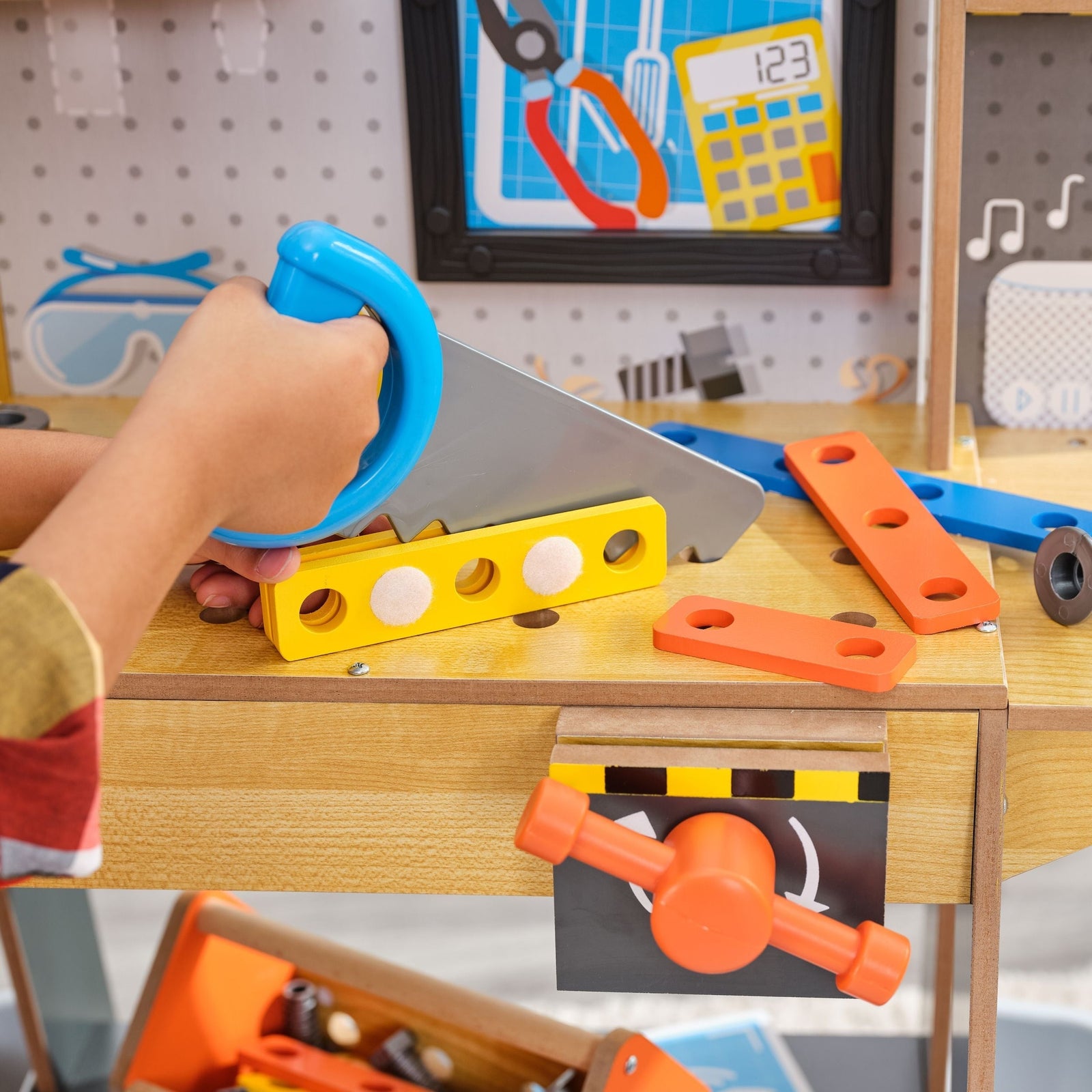 Build Wooden Play Workbench with 40+ Accessories, Ages 3+ P1N4 - product image 3