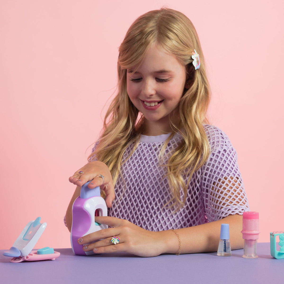 Maker, GO GLAM Studio Nail Kit, Style 200 Nails, 4 Designs, 2 Polish Applicators & Mask, Ages 7+ L2U0 - product image 4