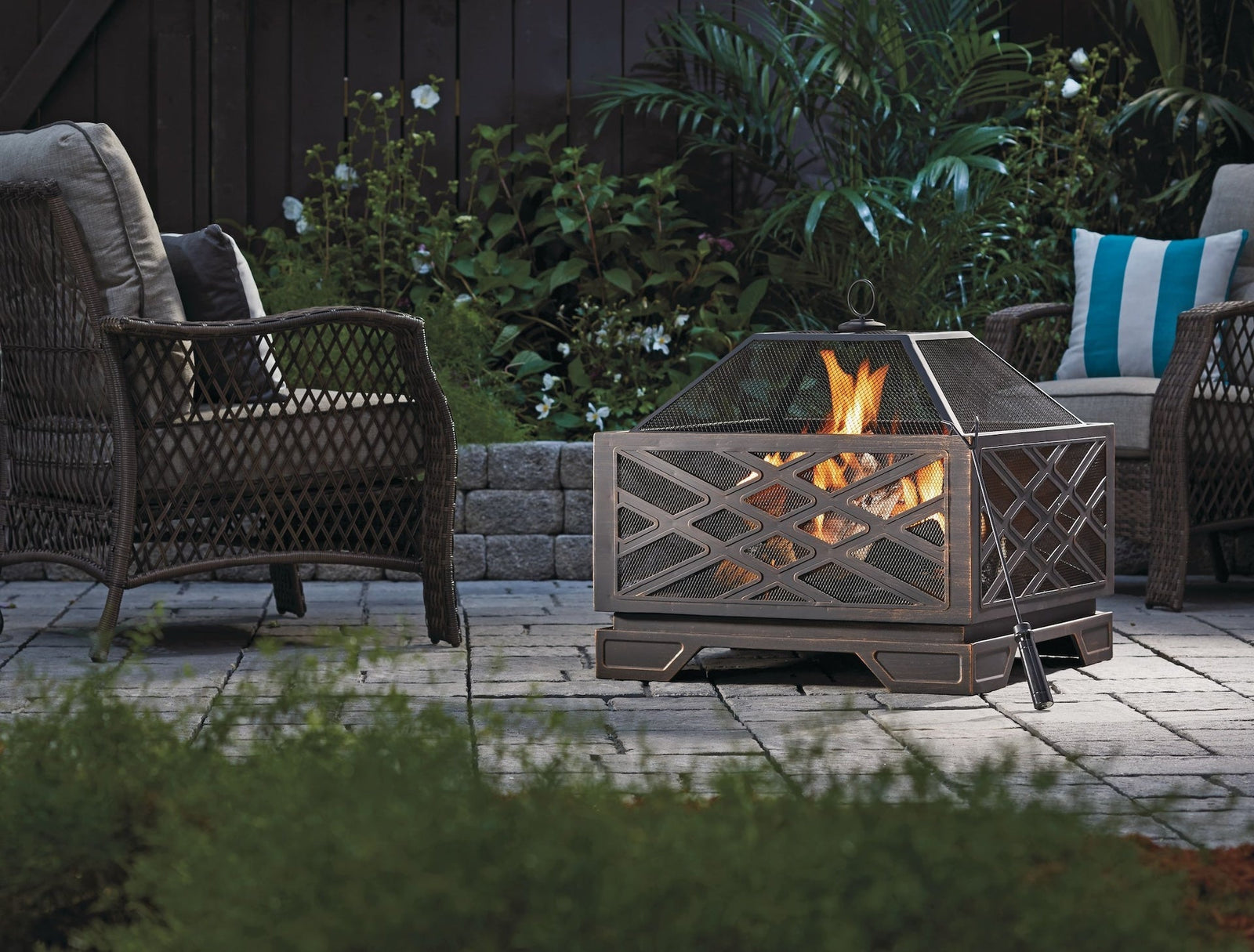 Lawrence Steel Outdoor Wood Burning Fire Pit with Fireplace Poker, 25 x 25 x 26-in G0C0 - product image 6