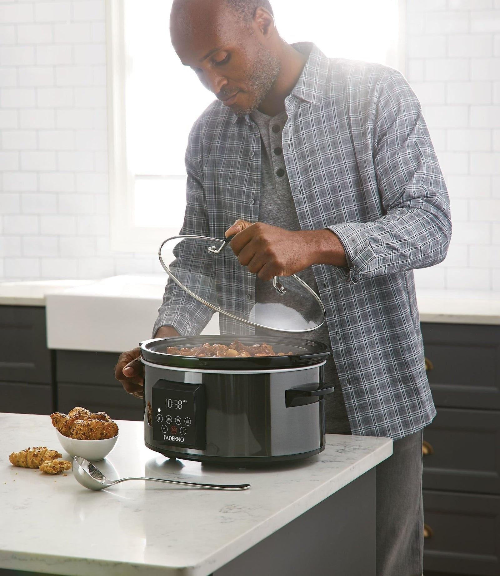 Digital Programmable Slow Cooker, Black Stainless Steel, 6qt T7P0 - product image 7